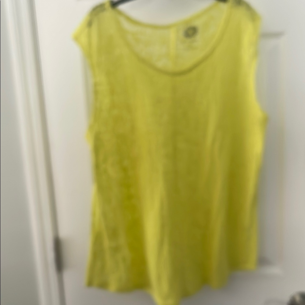 Brisos - women’s Yellow Sleeveless Top